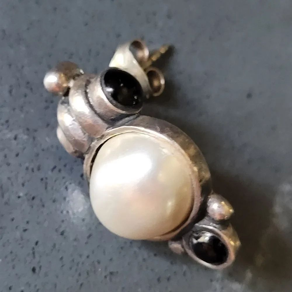 Vintage Sterling Silver and Onyx Earrings Stamped & Tested